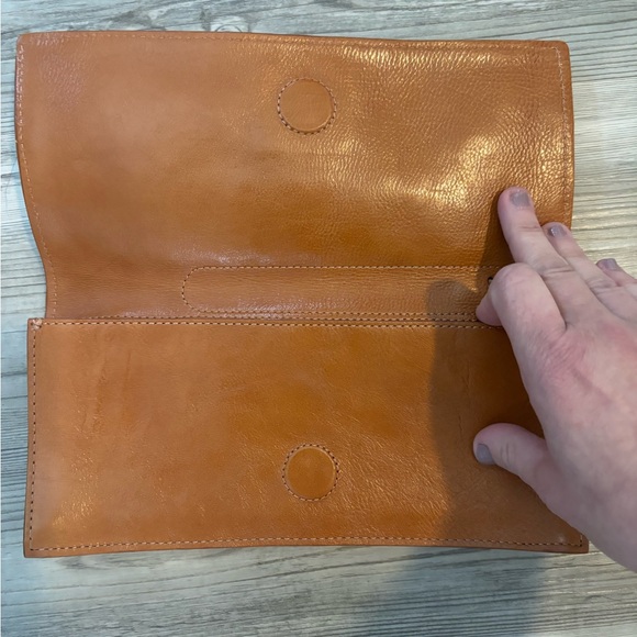 Wilsons Leather Woven Leather Pelle Studio Clutch with Lattice Design - Picture 4 of 5